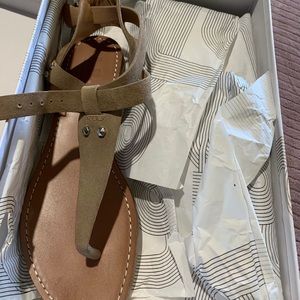 great condition sandals